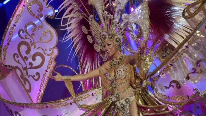 Desfile de la Gala de la Reina, una a una