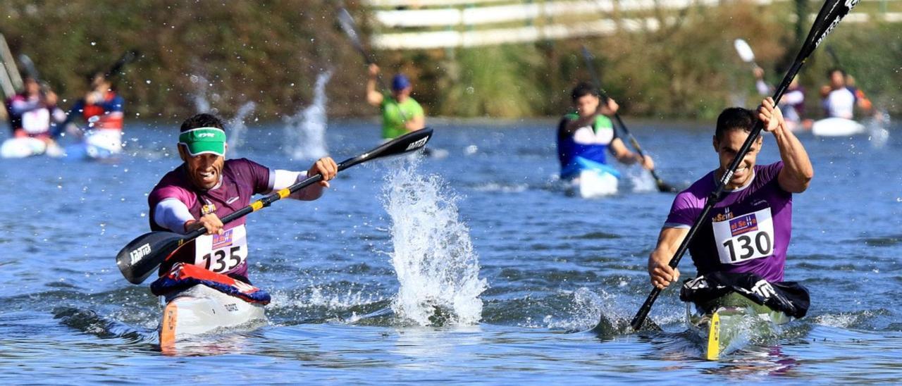 Bouzán y López, en el sprint final. | Jonás Pravia