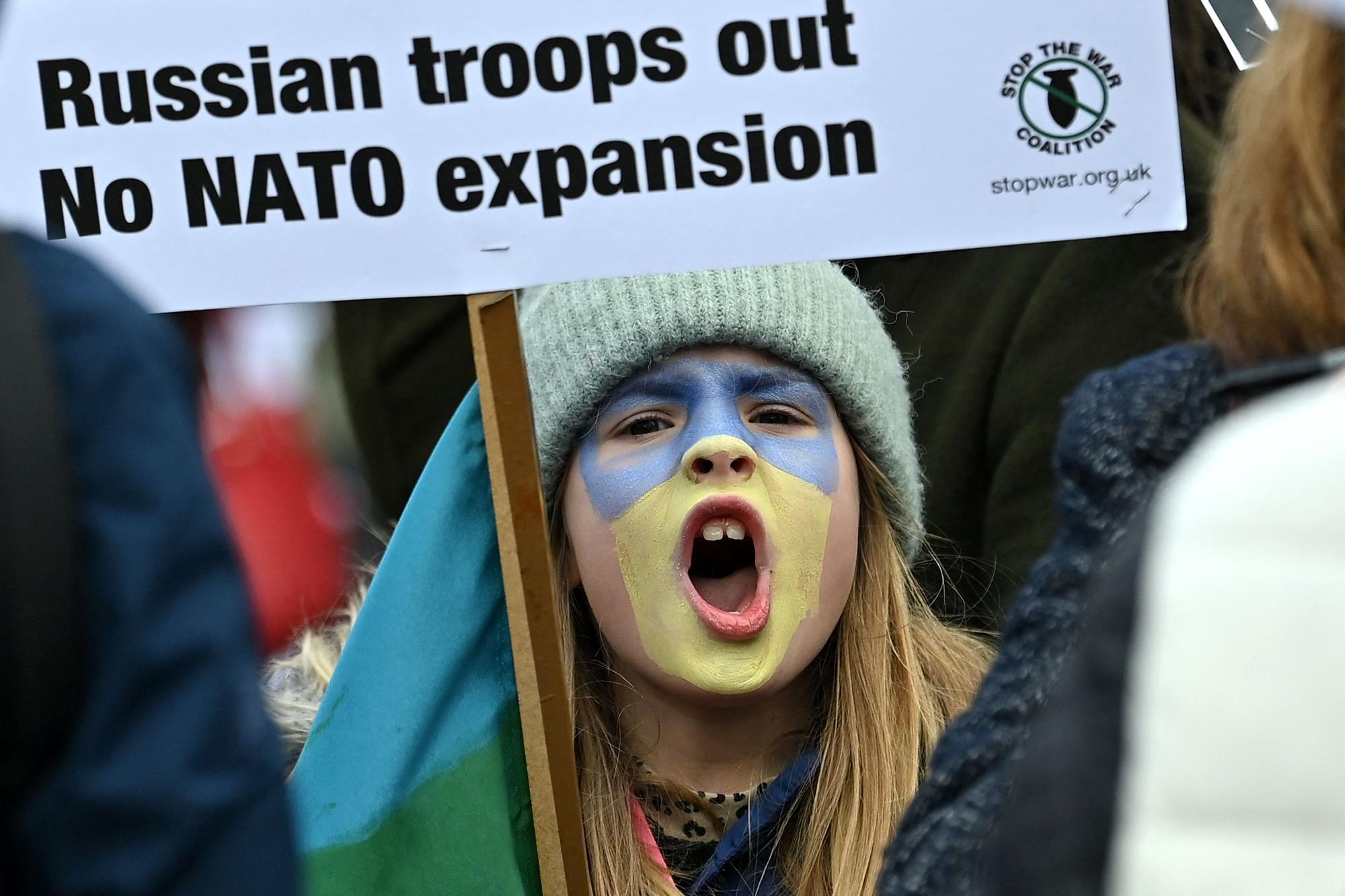 Fuera las tropas rusas y no expansión de la OTAN