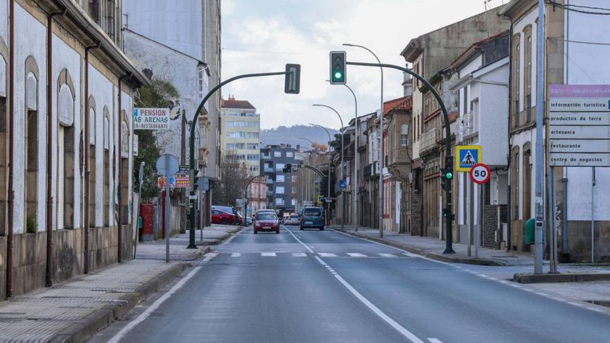 Avenida Rosalía de Castro, en Carril. | Iñaki Abella