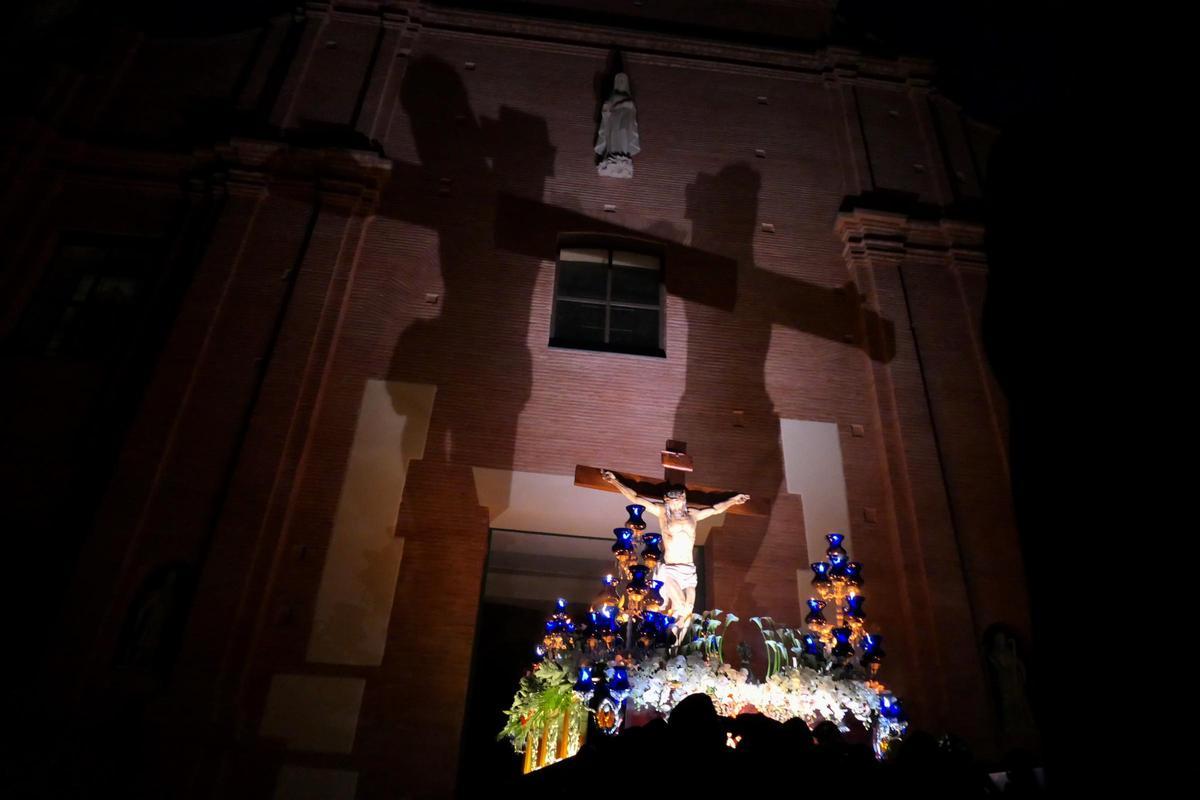 Cristo de los Mineros saliendo de Santa María.