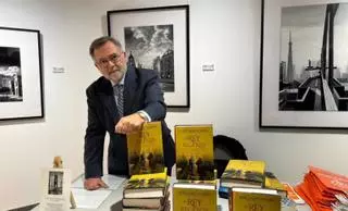 José Calvo Poyato presenta su nueva novela, ‘El rey regente’