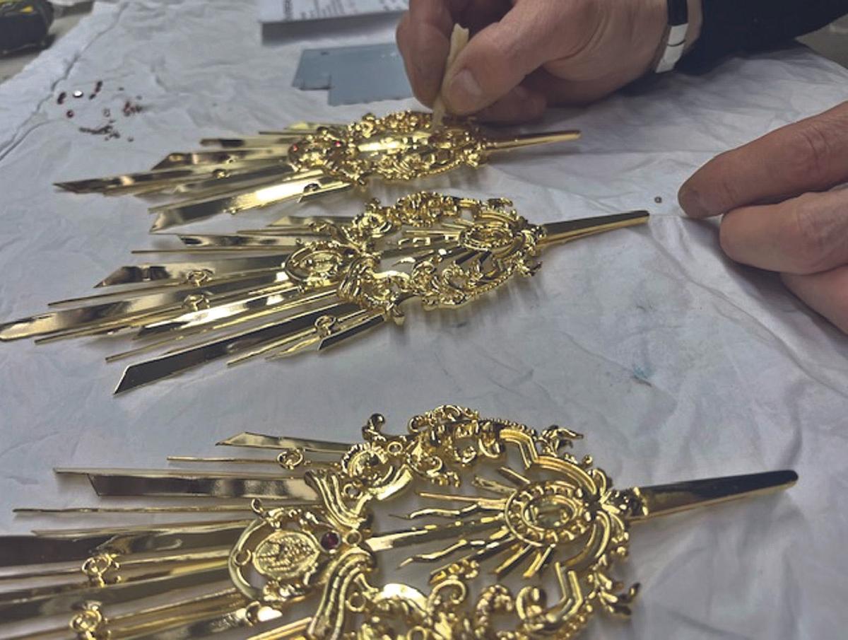 El arte sacro en sus diversas variantes y épocas del año significa el 90% del trabajo de los talleres.