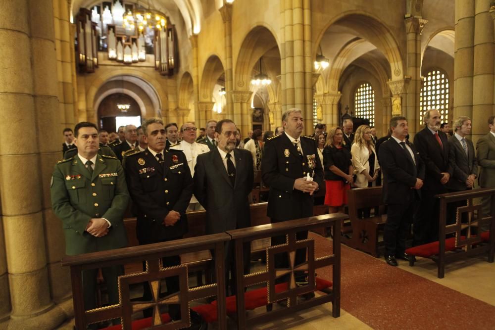 Celebración de la fiesta Policía Nacional en Gijón