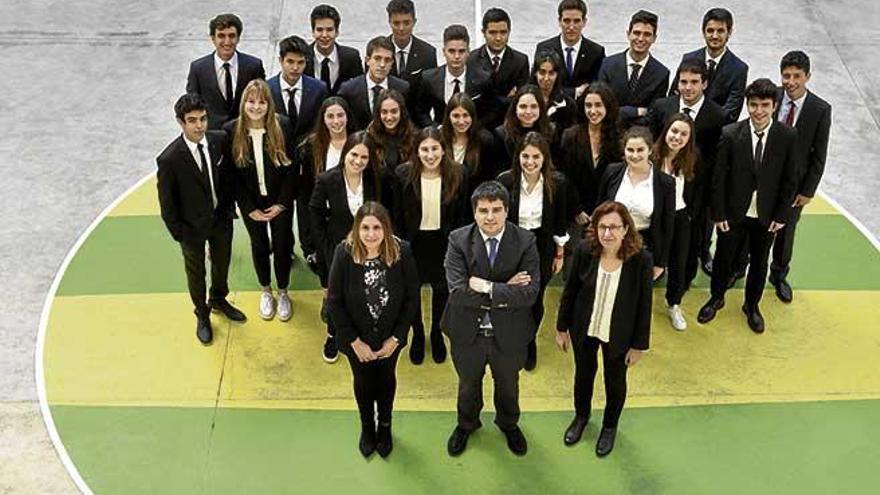 Els alumnes del col·legi Lluís Vives que participen en aquest projecte de l´ONU.