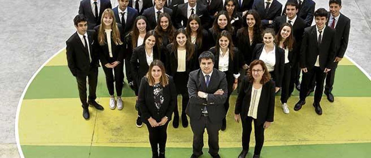 Els alumnes del col·legi Lluís Vives que participen en aquest projecte de l´ONU.