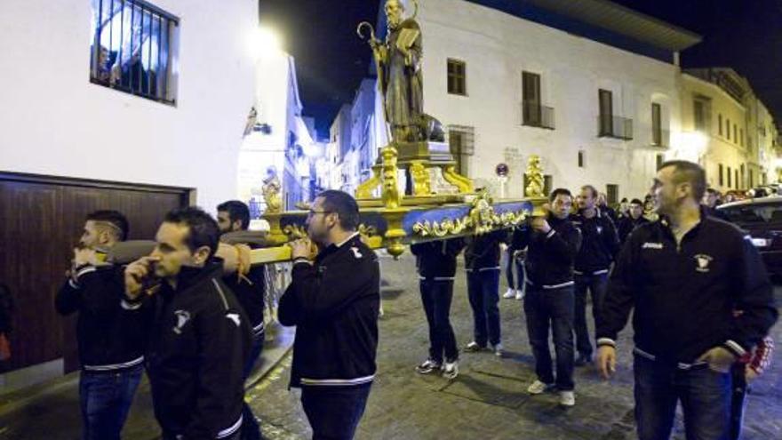 La Diabòlica y Amics del Cavall enriquecen su Sant Antoni