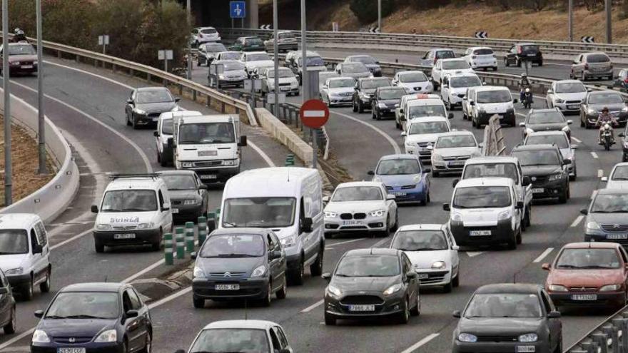 Staus und stockender Verkehr sind auf der Ringautobahn um Palma de Mallorca an der Tagesordnung