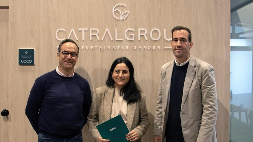 Catral Group firma un convenio con la asociación Vega Baja Limpia para impulsar acciones de regeneración medioambiental