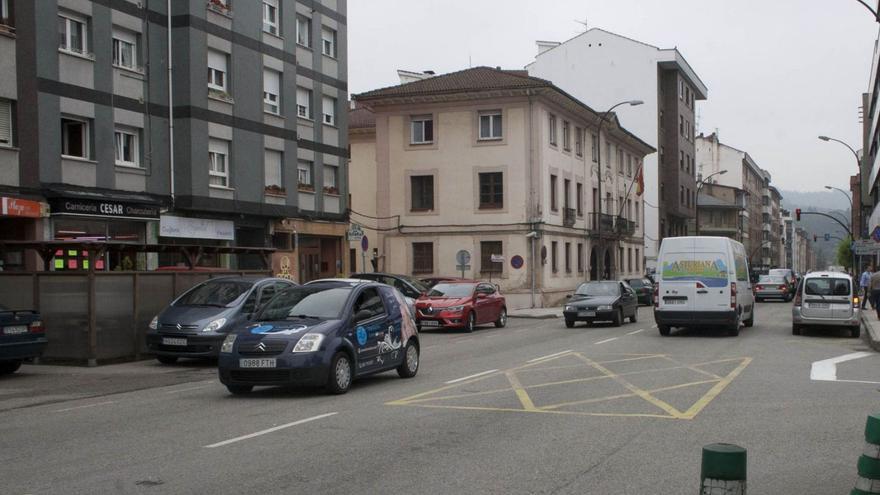 Tráfico en Posada de Llanera. | LNE