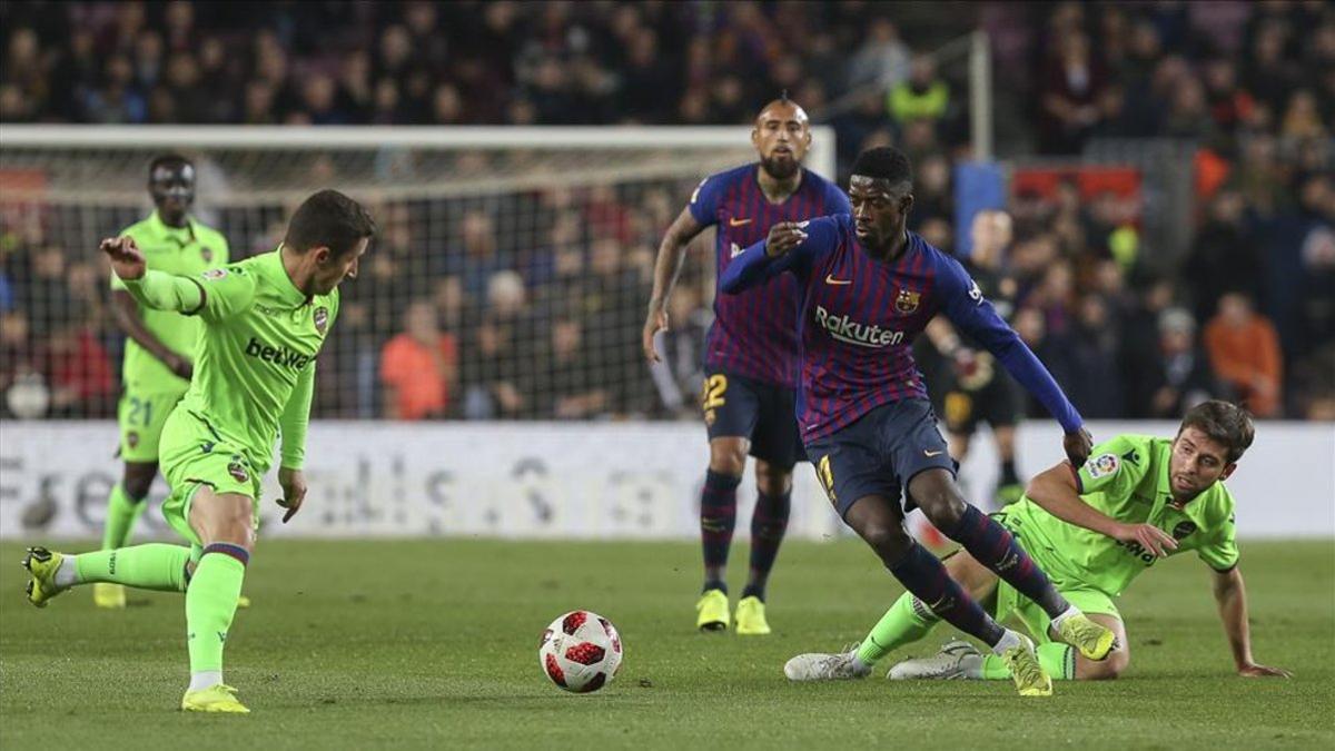 El Barça ganò al Levante en el campo...y en los despachos