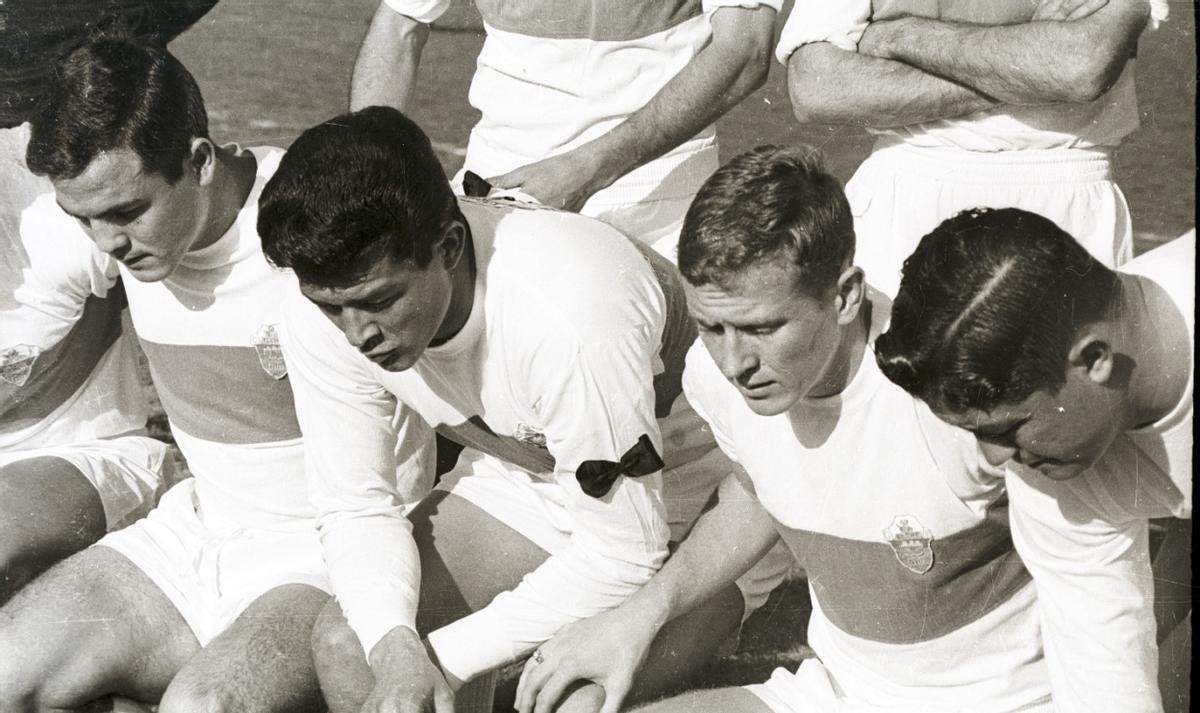 Vavá y Romero, a los lados, junto a Lezcano y Marcial, todos ellos históricos del Elche