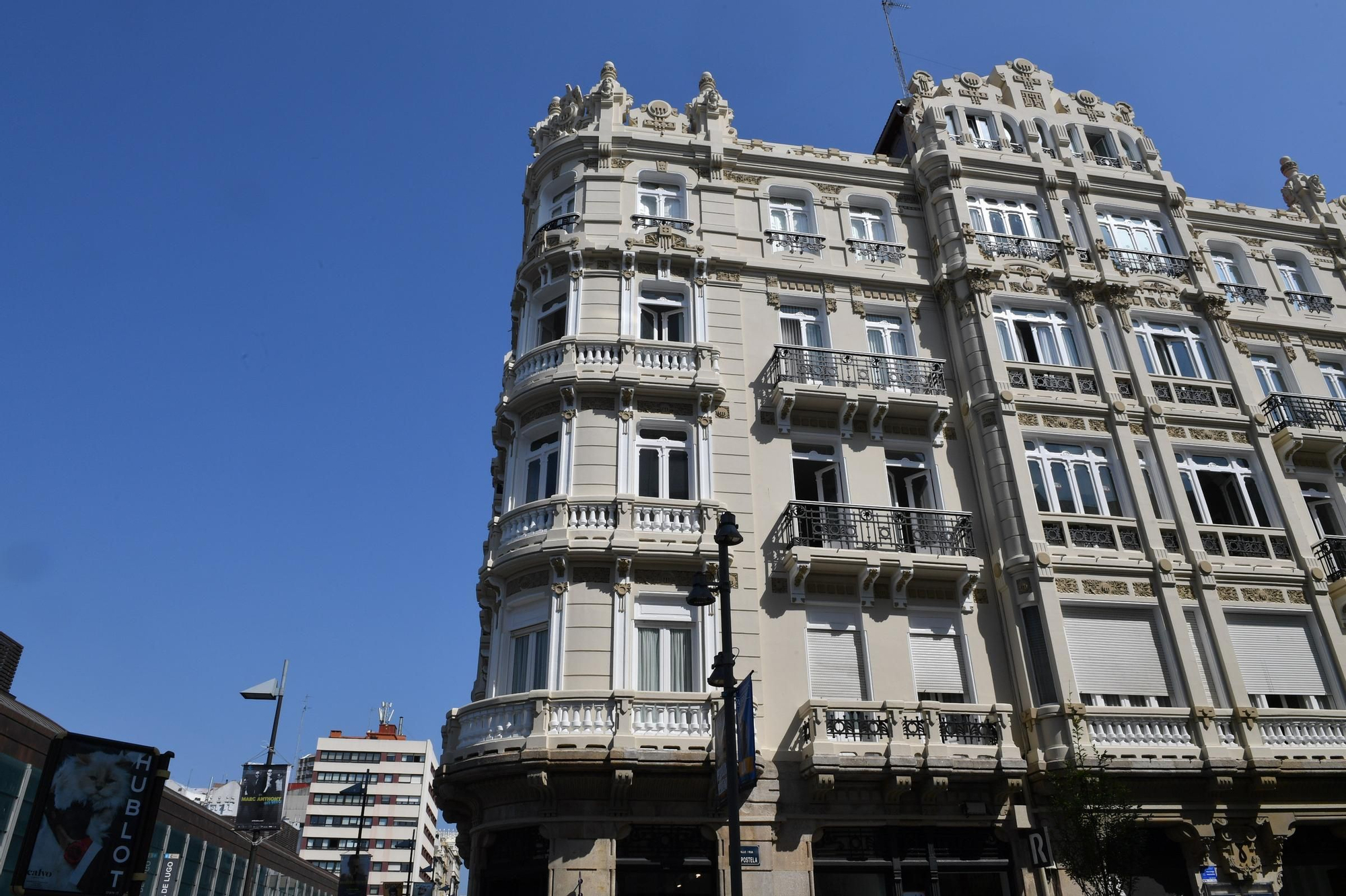 La Casa Viturro ya luce su fachada descubierta al completo