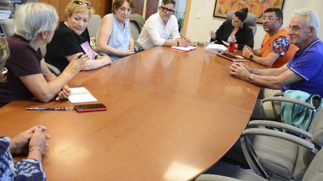 Asistentes a la convocatoria urgente de ayer. | GONZALO NÚÑEZ