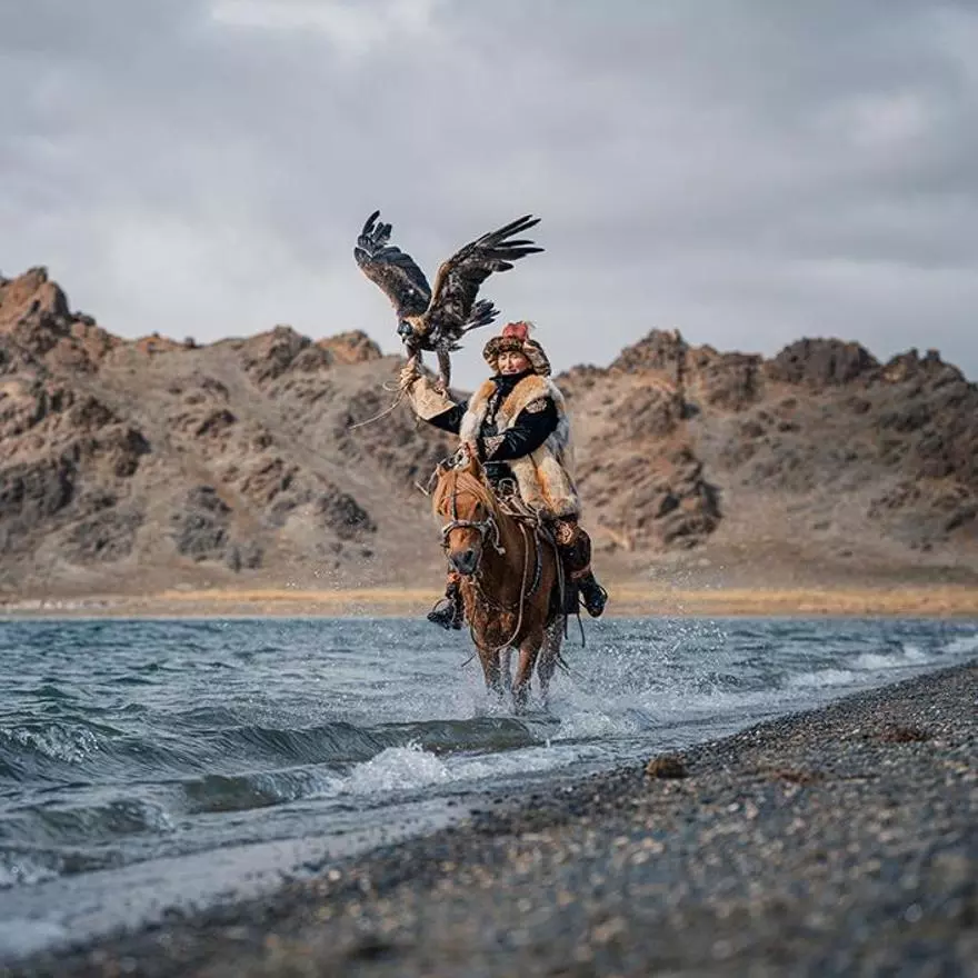 Mongolia en 10 días: dunas infinitas, monasterios budistas y estepas bajo uno de los cielos más inmensos de Asia