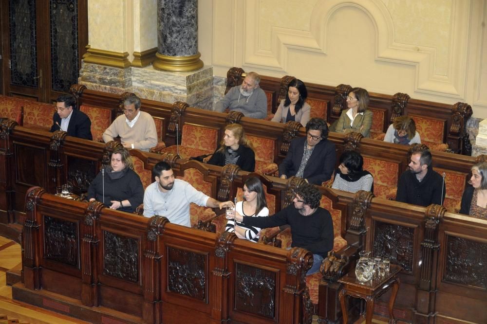 El pleno vota a favor de que Defensa devuelva grat