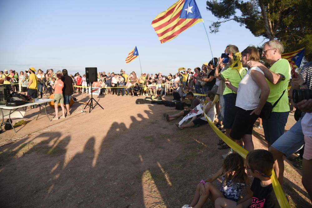 Unes 400 persones retornen al pla de Lledoners per