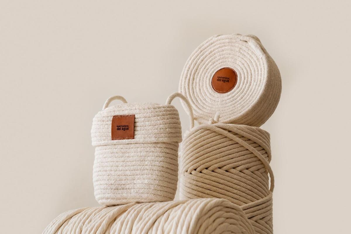 El packaging elaborado por Sonia de Gerónimo para la marca de cosmética natural Secretos del Agua.