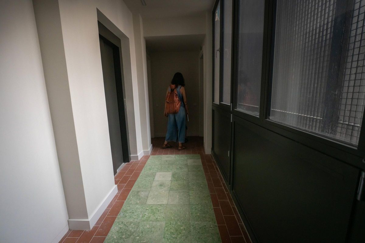 Así ha quedado una finca histórica del Raval rehabilitada como vivienda pública