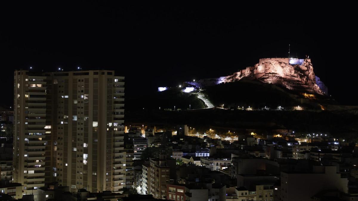 La ciudad de Alicante vuelve a tener luz tras el apagón