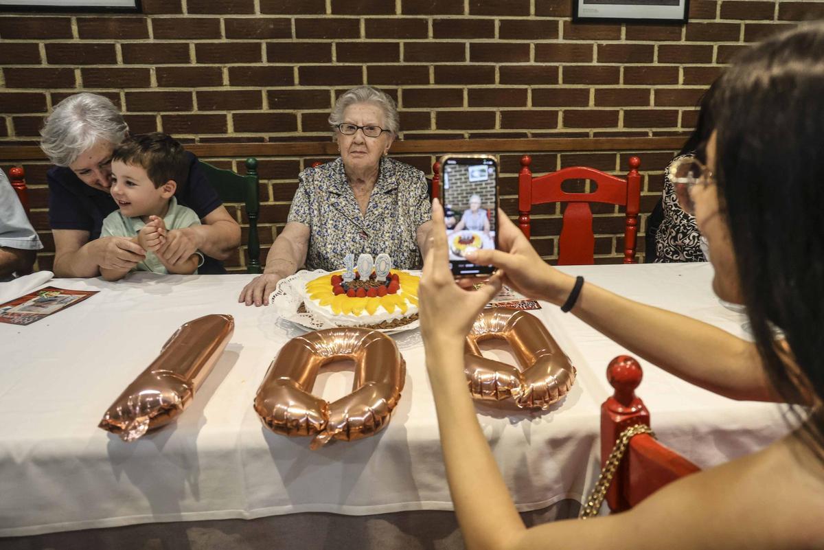 Una celebración centenaría de Ángeles Vidal