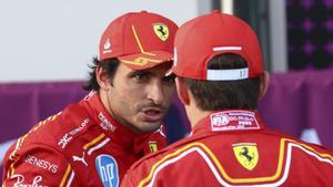 Leclerc i Sainz, a la  recerca d’un doblet de Ferrari a Bakú