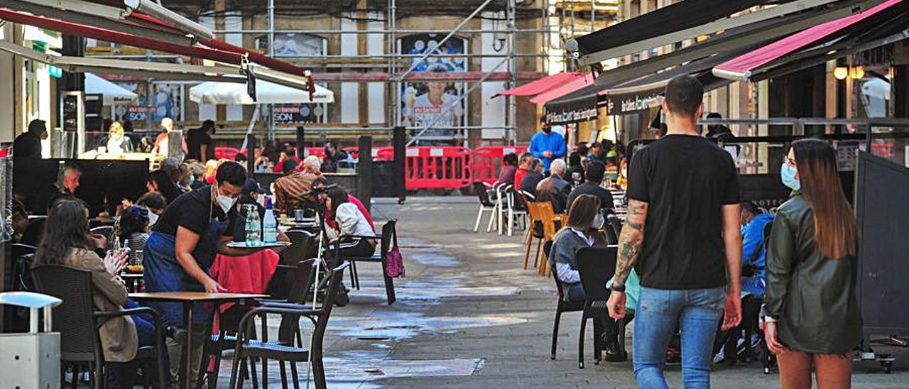 La calle peatonal de A Baldosa (Vilagarcía), ayer.