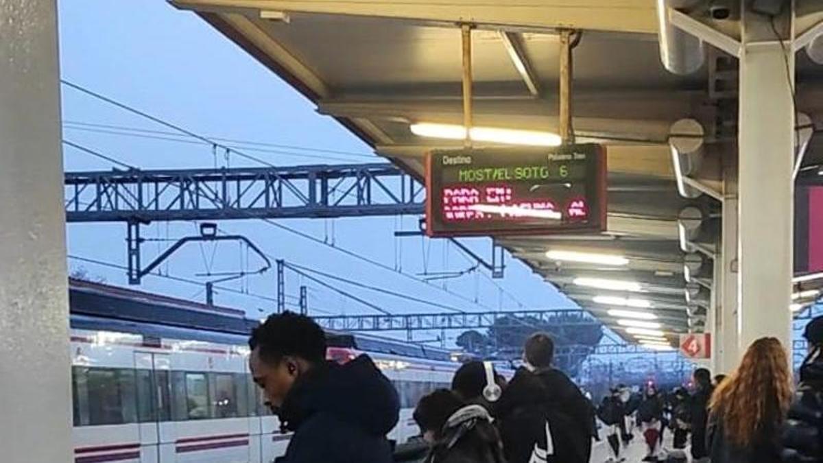 Un día a bordo de la (cada vez más polémica) C-5 en Madrid