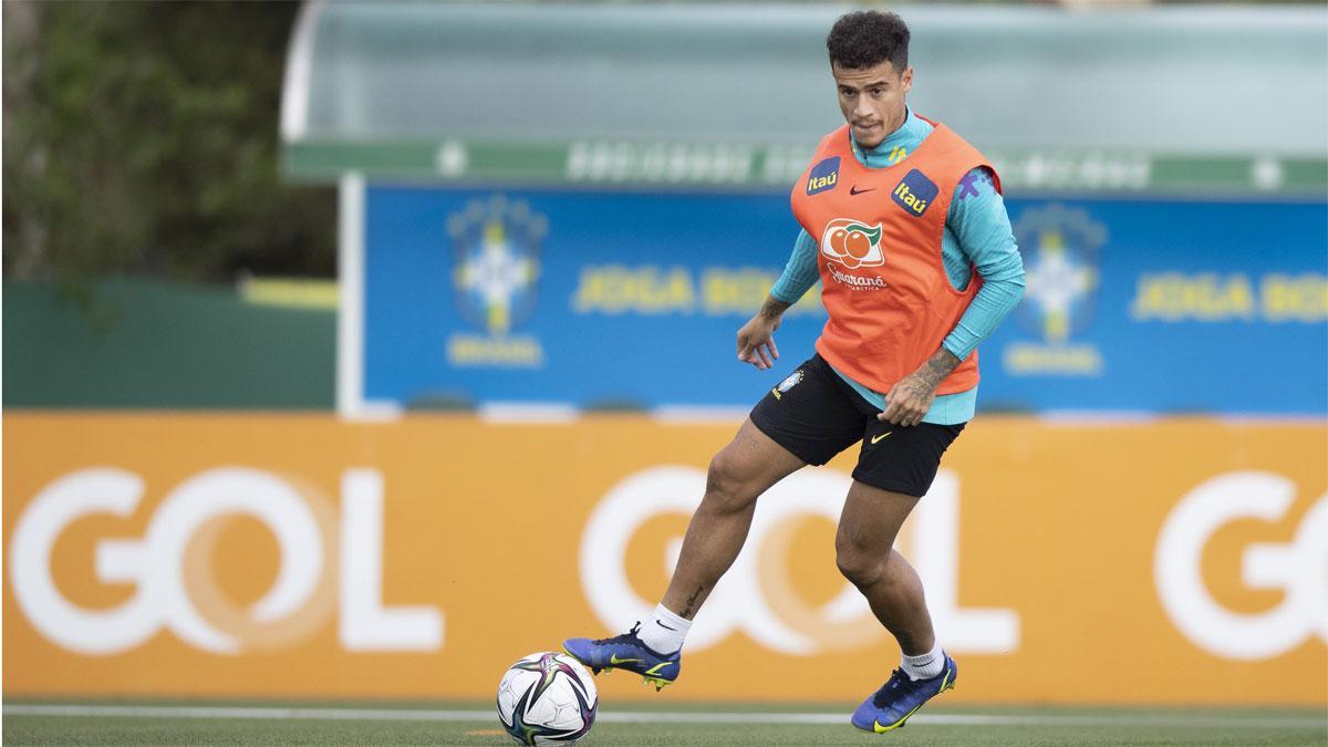 Philippe Coutinho entrenándose con Brasil en Sao Paulo