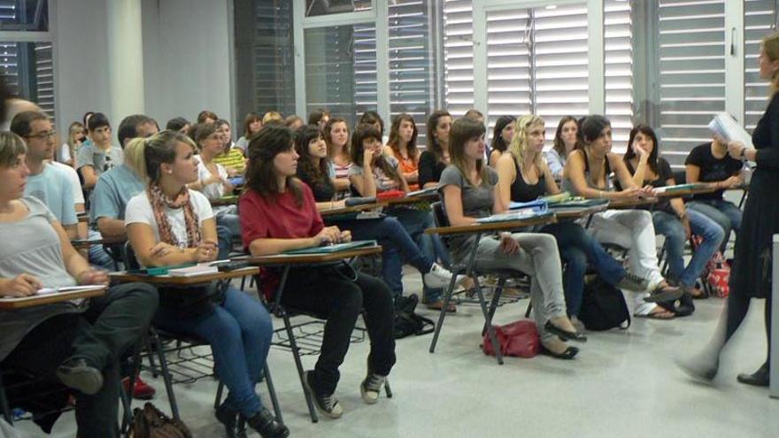 UManresa vol reunir els graduats en Educació Infantil en una trobada per celebrar els 10 anys dels estudis