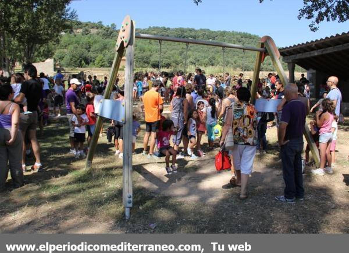 GALERÍA DE FOTOS - Xocolatada a les Fonts del Llosar i actuació de la Rondalla