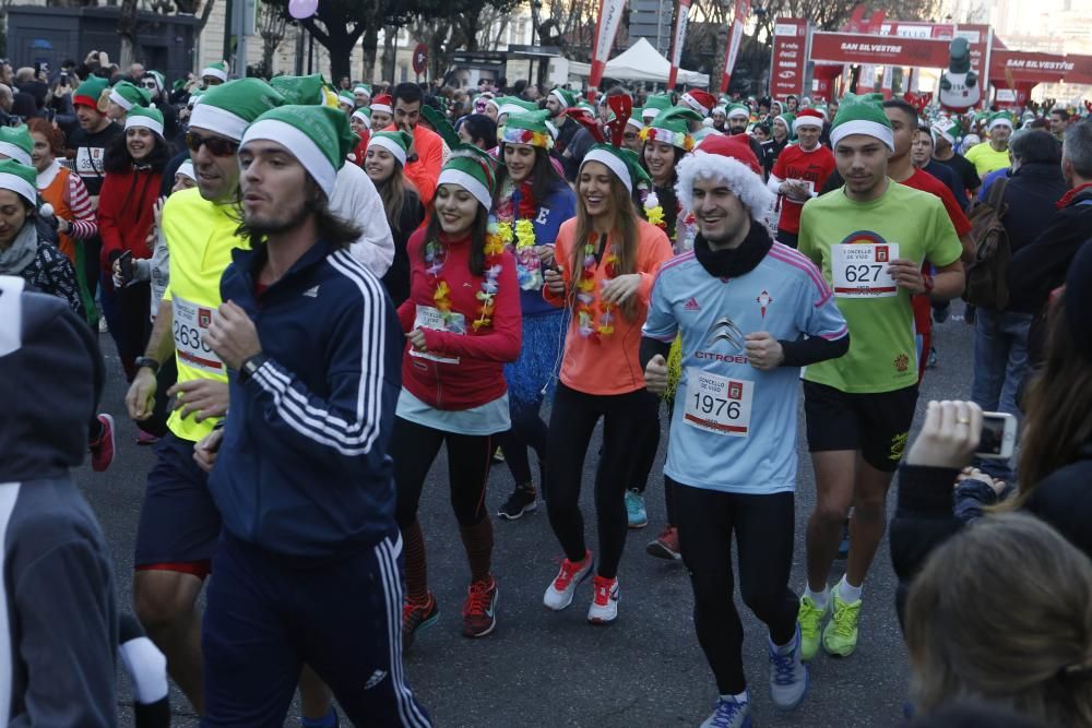 Cerca de 6.000 corredores toman la salida de la Alameda unas horas antes de la Nochevieja