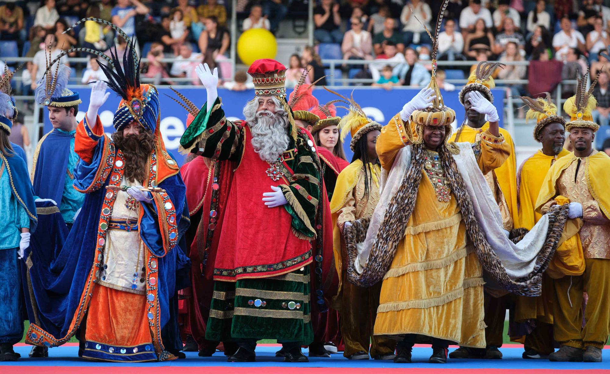 Espectáculo de los Reyes Magos en el Estadio Heliodoro Rodríguez López