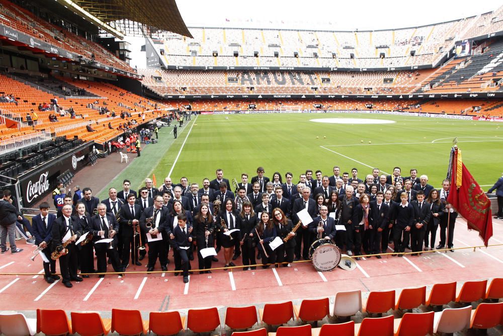 Bandas de Música en Mestalla: La A.M. Montaverner interpresta 'El Kabila'