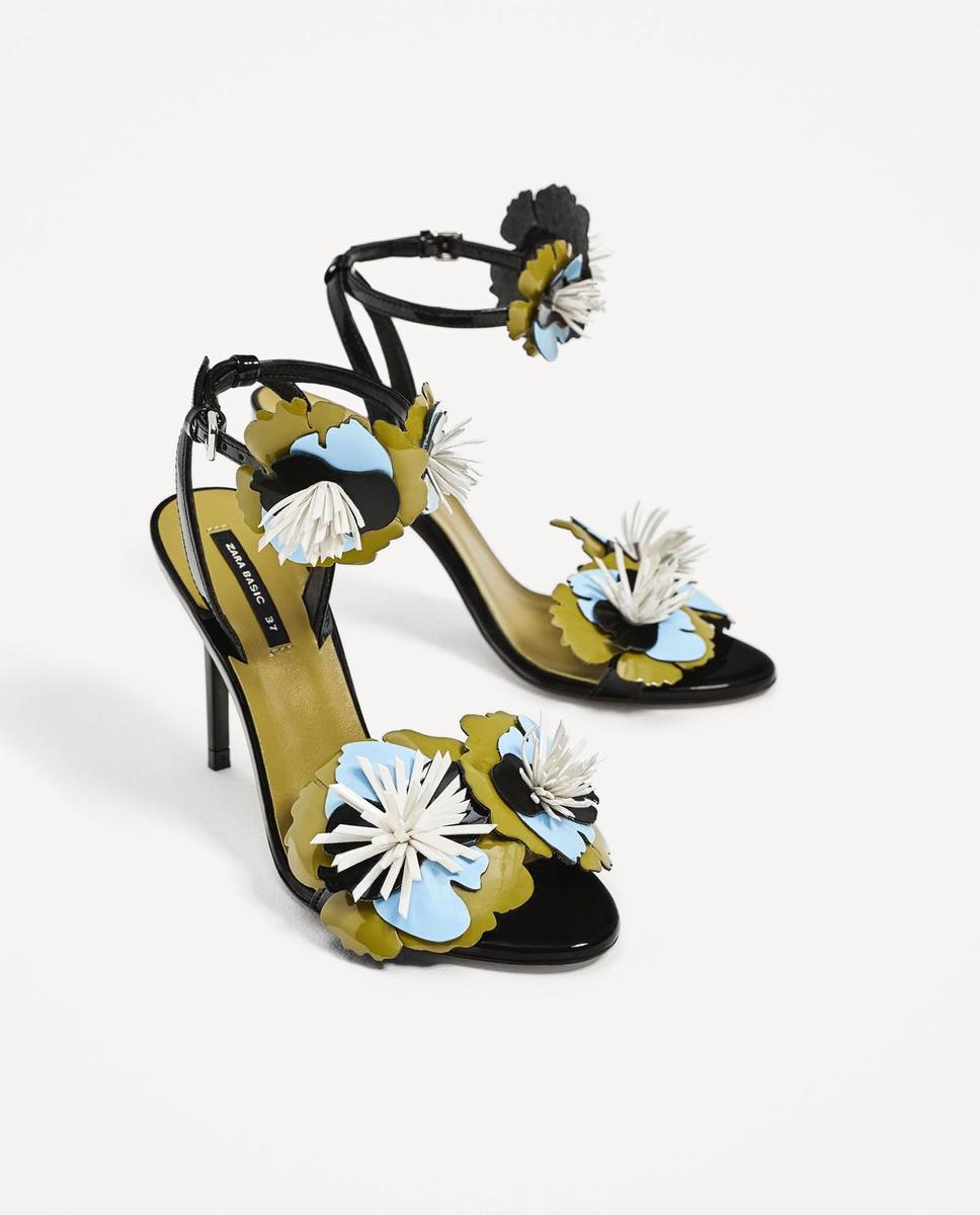 Zapatos Zara: sandalias flores