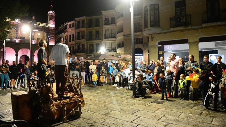 La lluvia desluce la Noche abierta