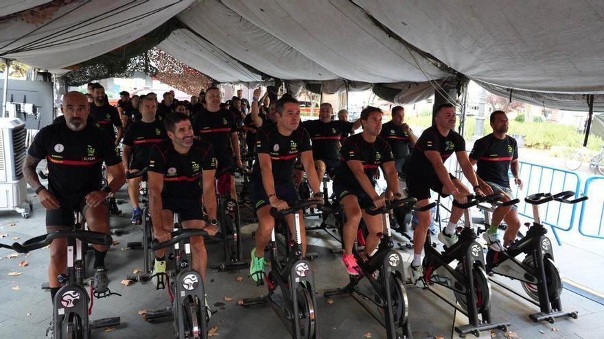 Badajoz pedalea con la UME para captar nuevos donantes de médula ósea