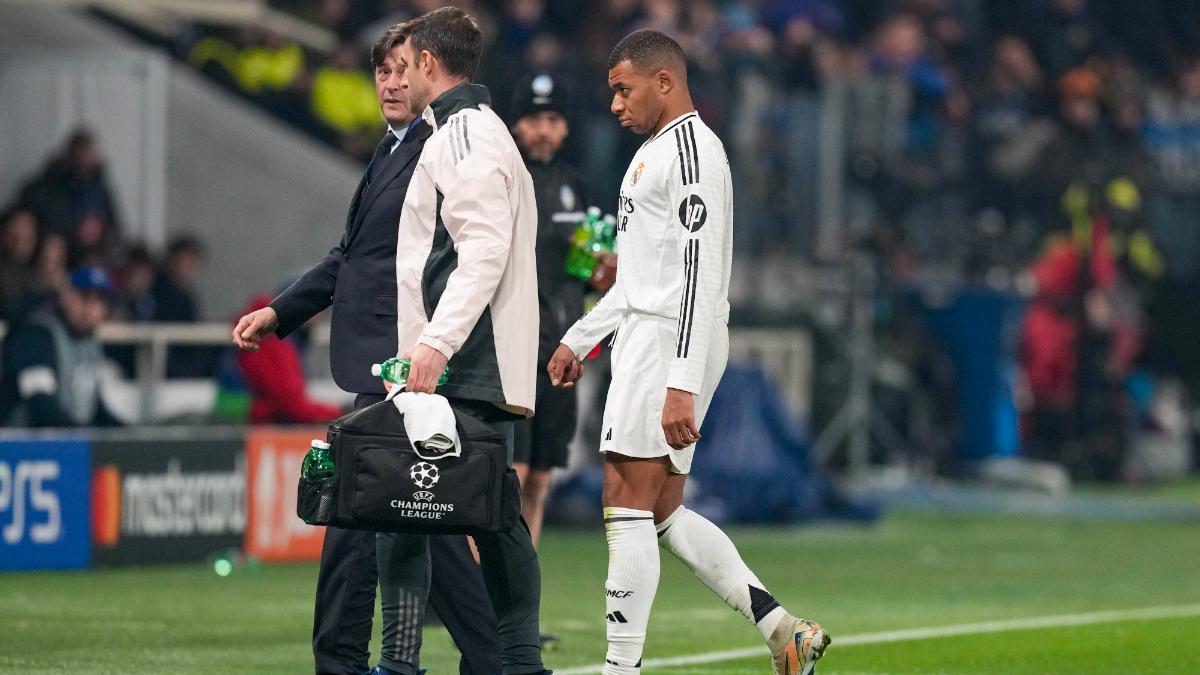 Mbappé se marcha lesionado