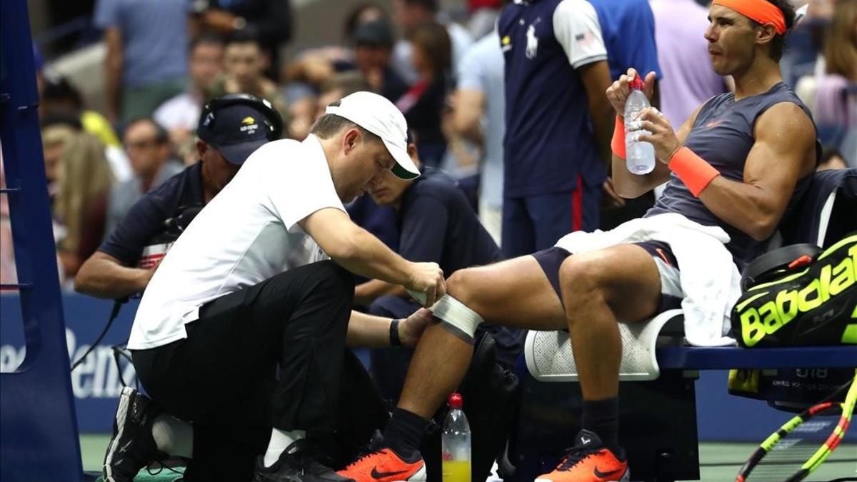 Nadal es tratado de su rodilla en el pasado US Open.