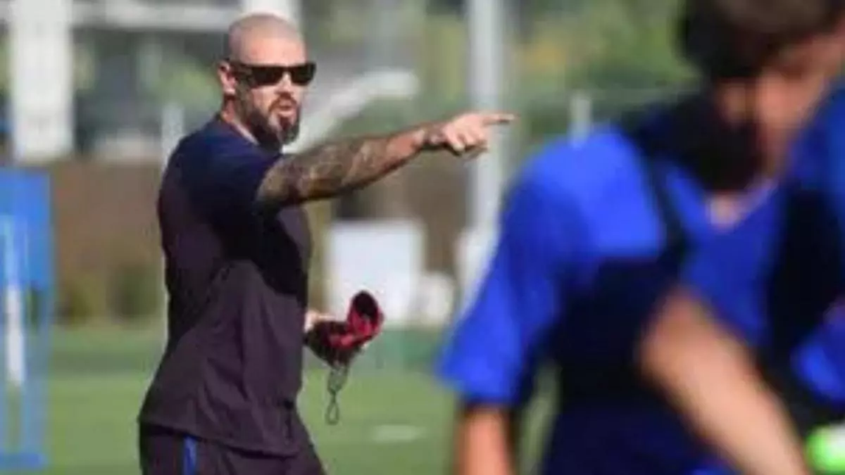 OFICIAL: Victor Vald谷s, nuevo entrenador del Real ?vila