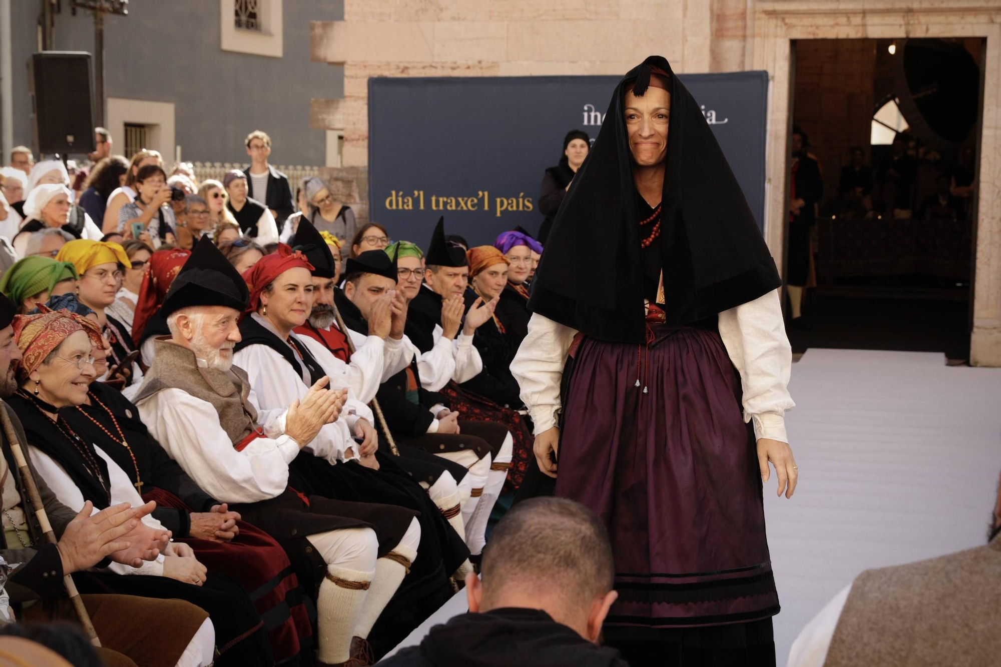 El Día'l Traxe'l País, en imágenes