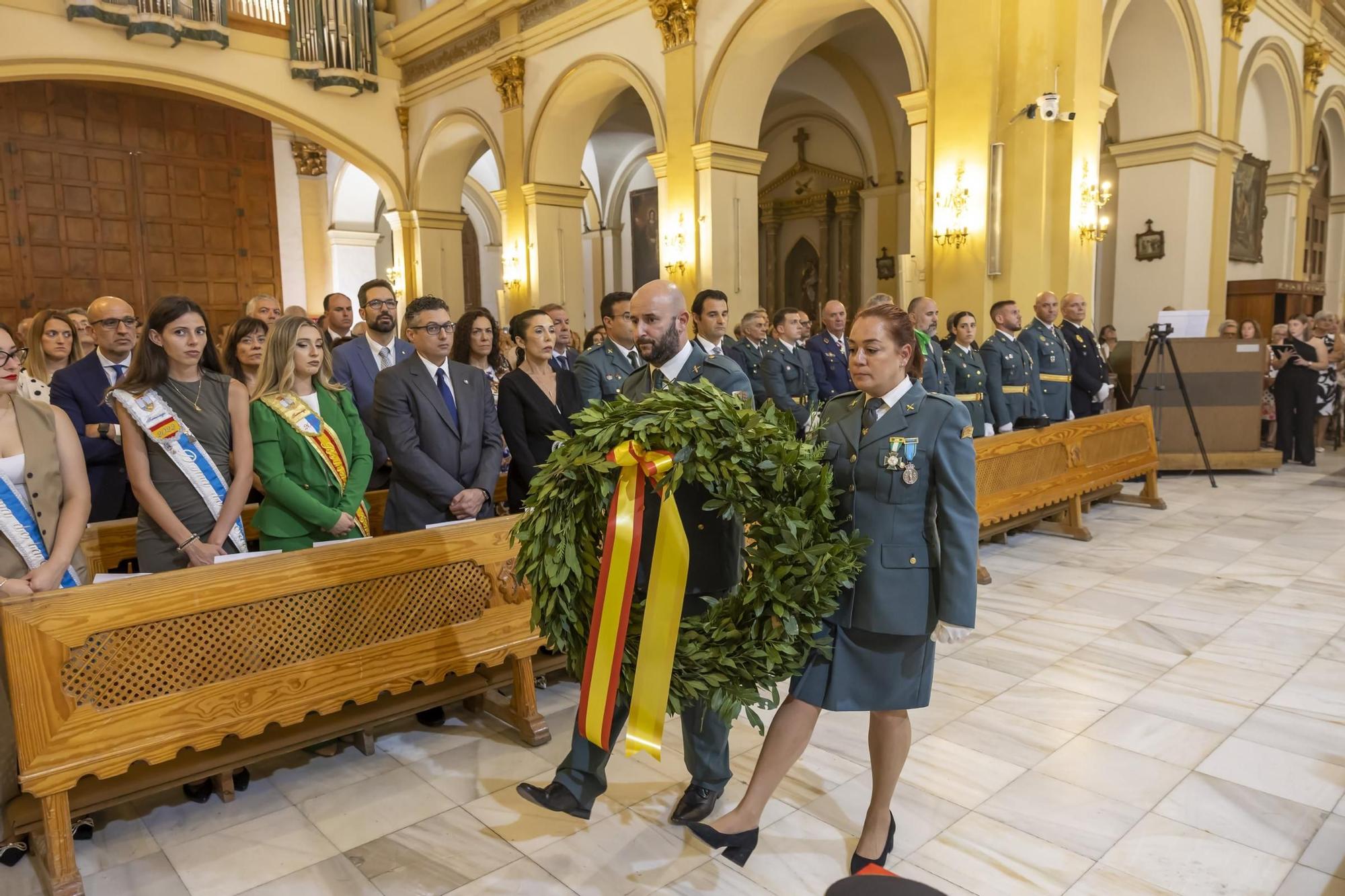 Misa en honor a la patrona la Virgen del Pilar y acto castrense por la Fiesta Nacional de la Guardia Civil de Torrevieja