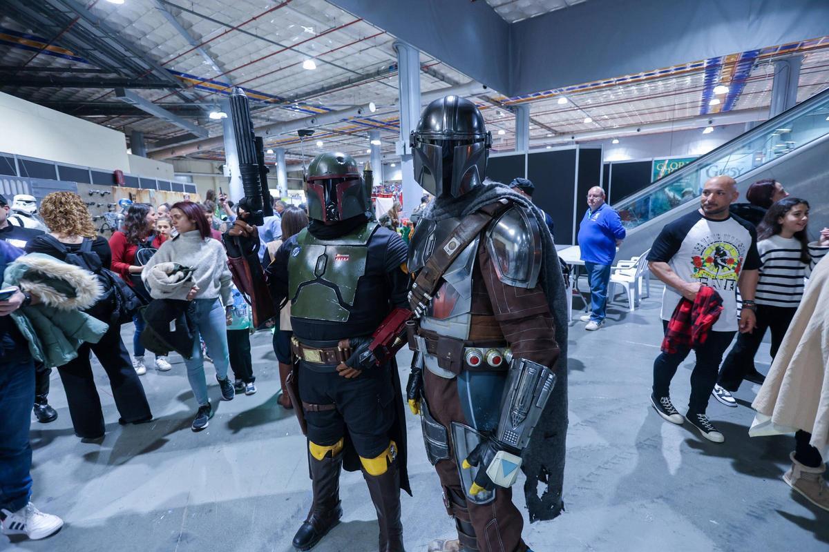 Visitantes disfrazados en la segunda jornada del Salón del Cómic de València 2026.