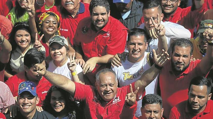 Cabello asegura que el tío de Guaidó transportaba explosivos