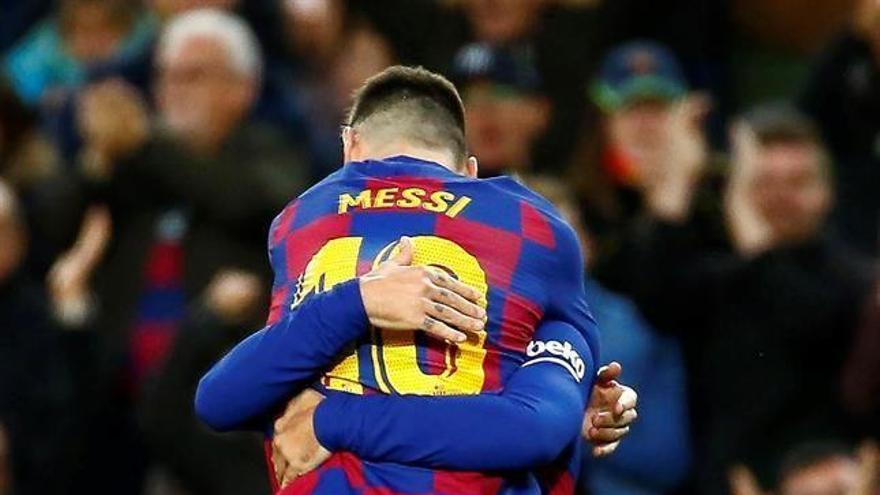 El Barça cierra el año con una goleada y Messi de desatascador (4-1)