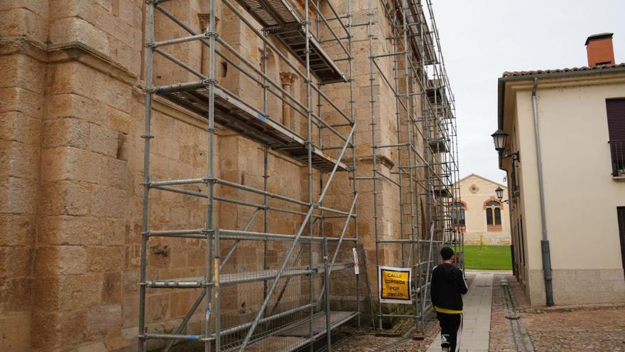 Comienzan las obras para renovar la cubierta del Carmen de San Isidoro en Zamora