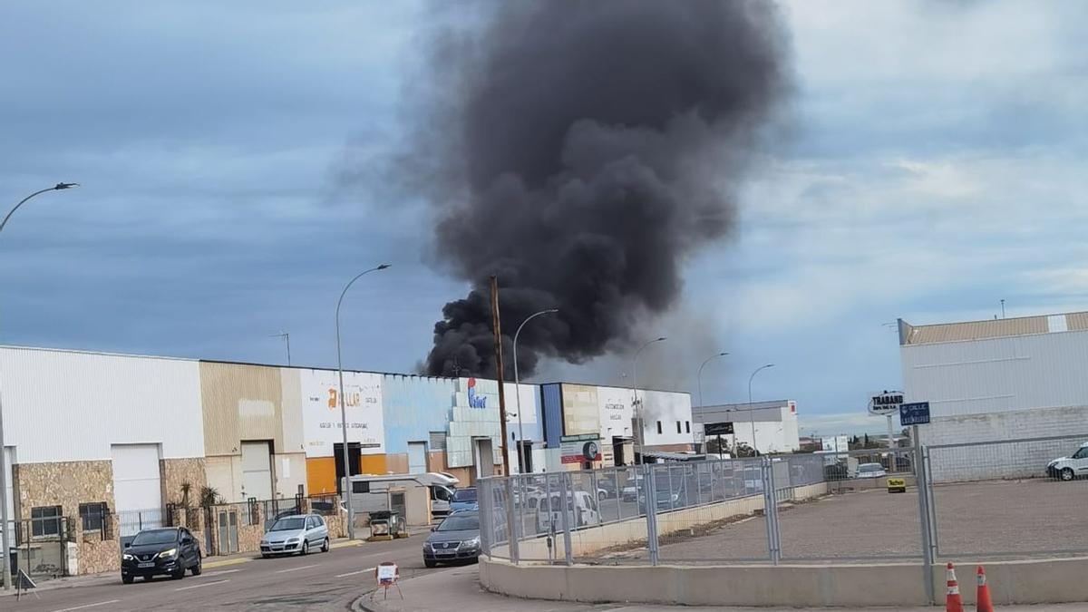 Dos incendios en Castelló con graves daños materiales