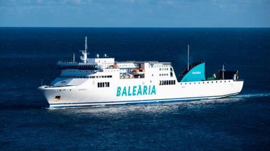 Uno de los buques de la naviera Baleària.