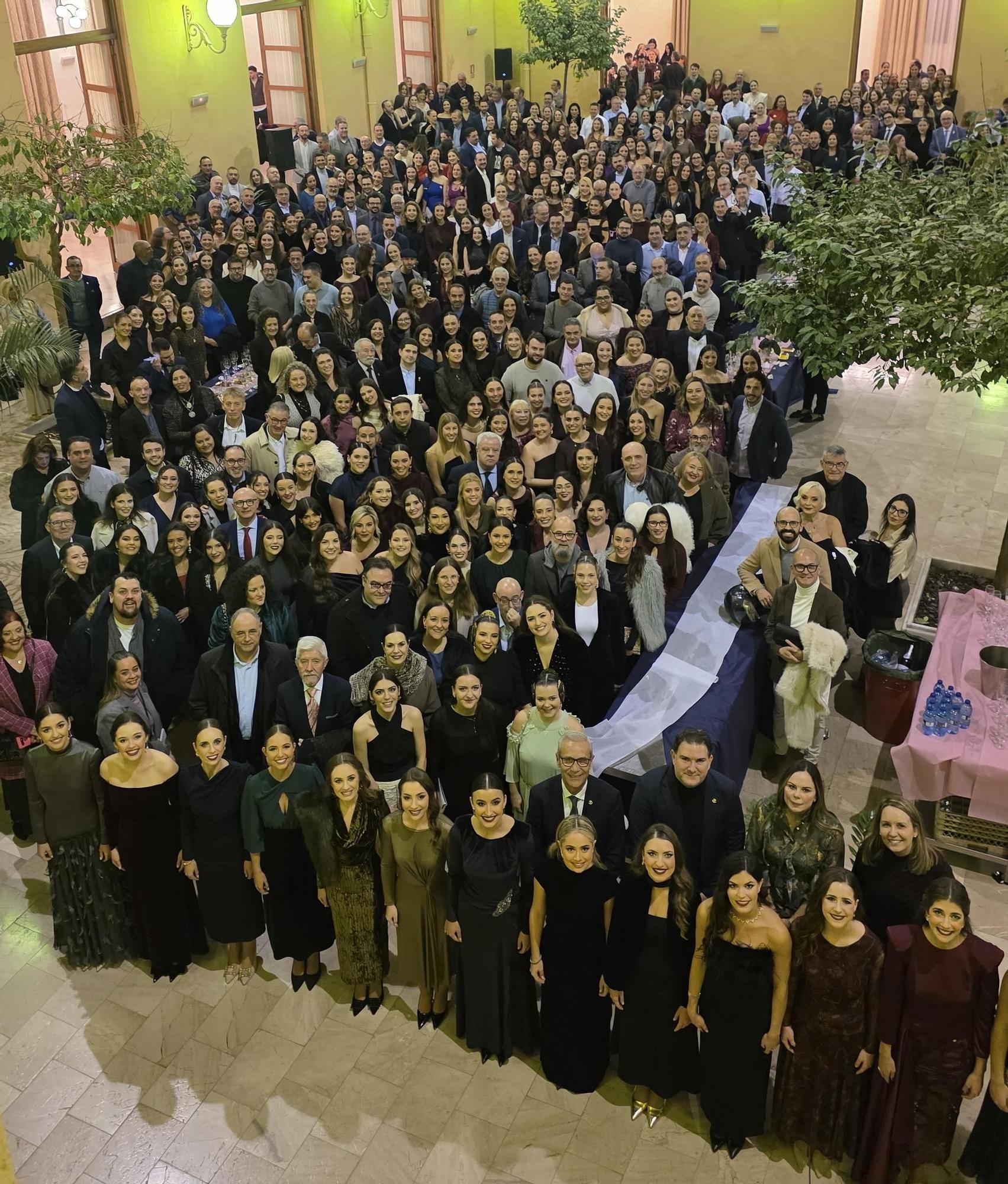 Las Fallas brindan por las fiestas de 2026