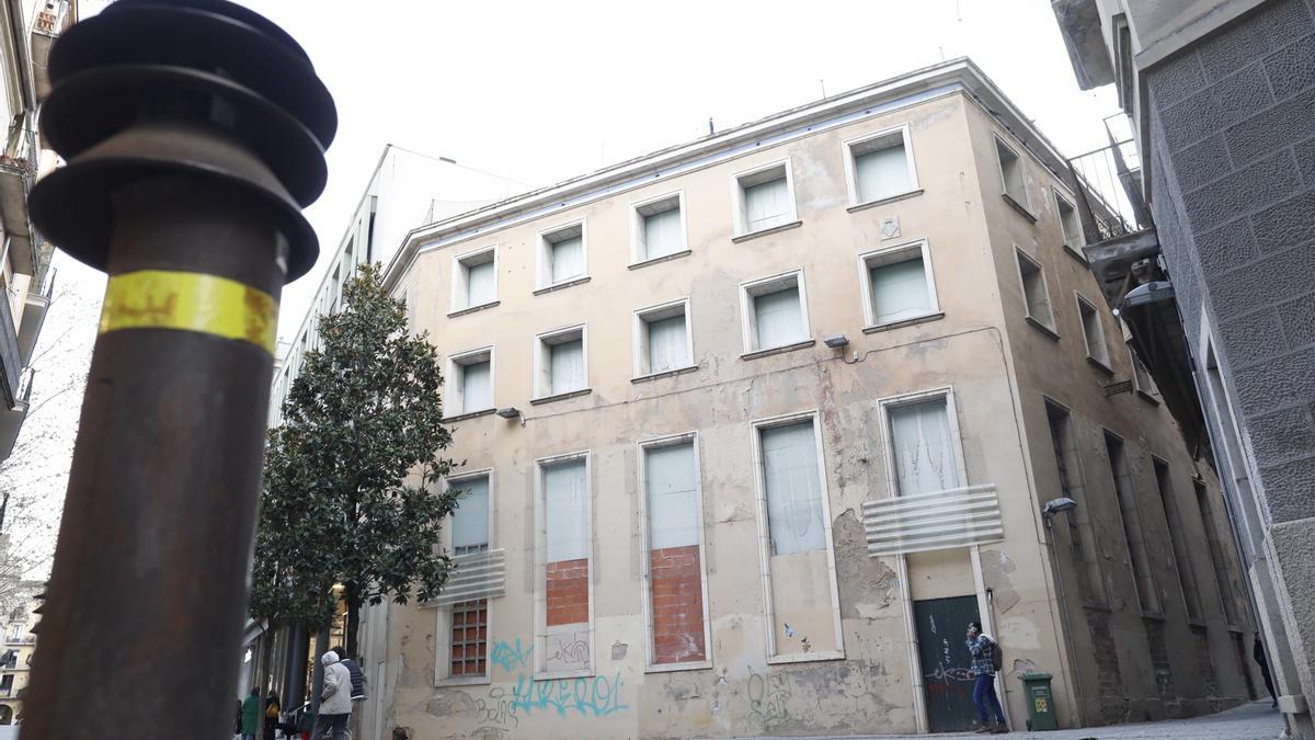 Edifici del Molí, al carrer Santa Clara.